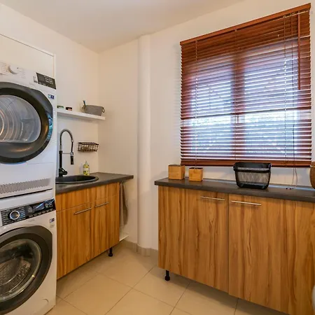 فيلة Lagrange - Eden Parc Golf *