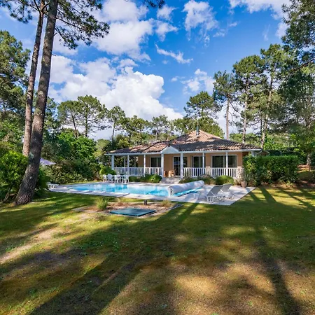 Lagrange - Eden Parc Golf Villa