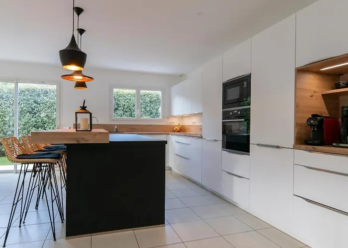 Lagrange - Eden Parc Golf Villa