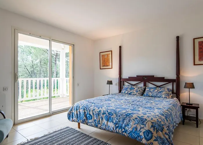 Lagrange - Eden Parc Golf Villa