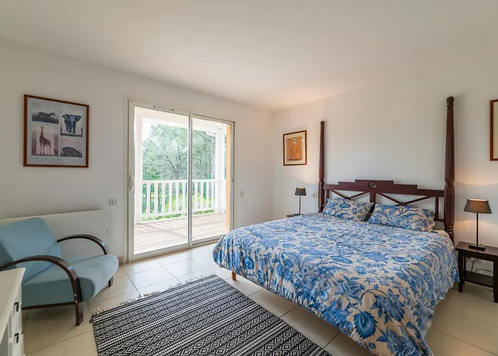 Lagrange - Eden Parc Golf Villa *