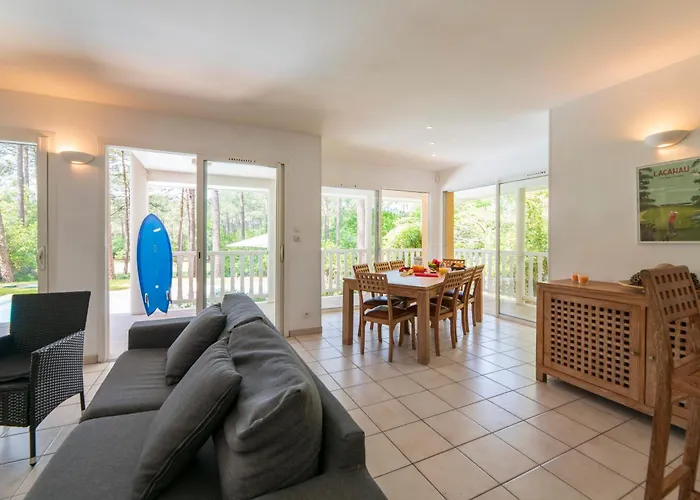 Lagrange - Eden Parc Golf Villa